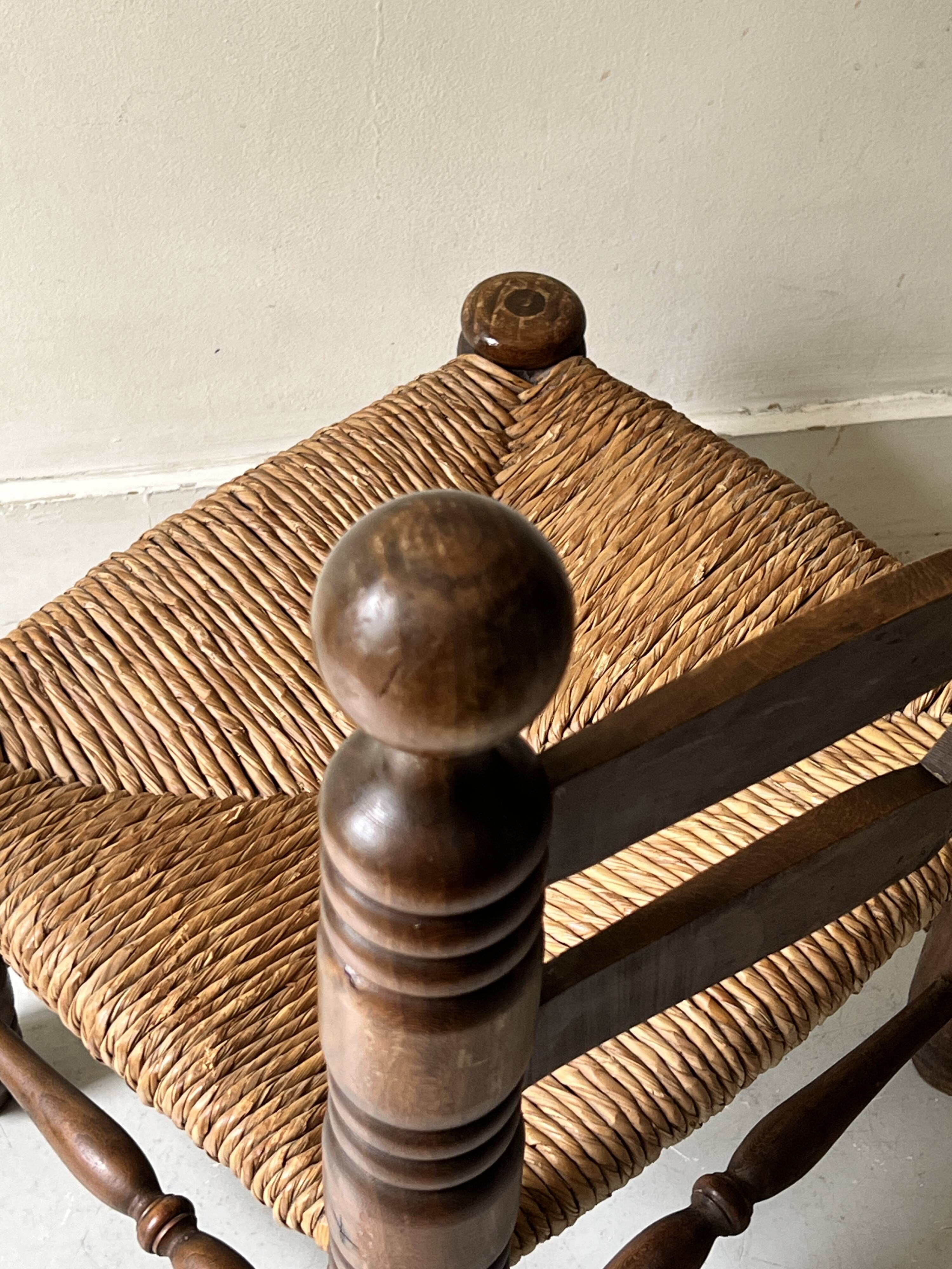 Vintage  chair in turned wood and straw, . 1950