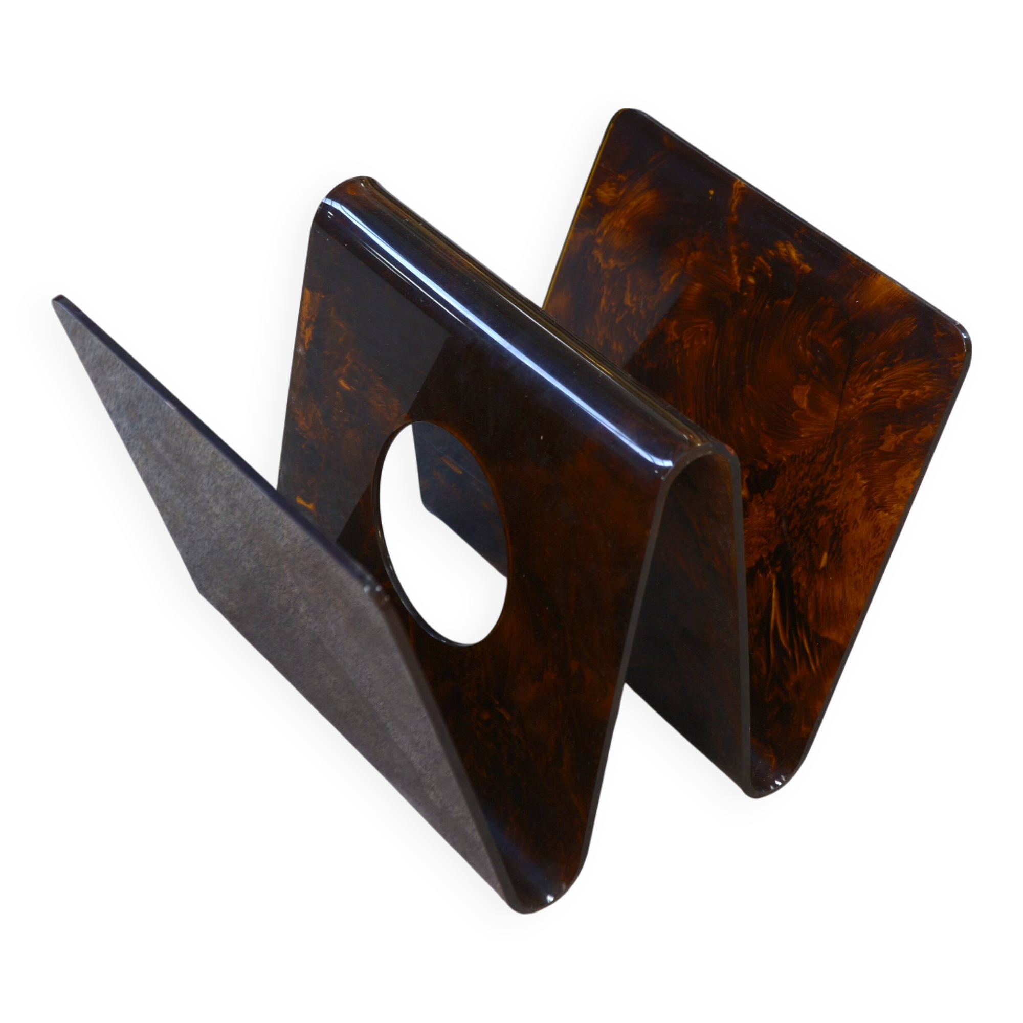 Design magazine rack in resin published by Alpac France 1970