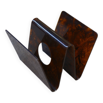 Design magazine rack in resin published by Alpac France 1970