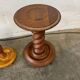 Vintage round wooden side table / guéridon / support