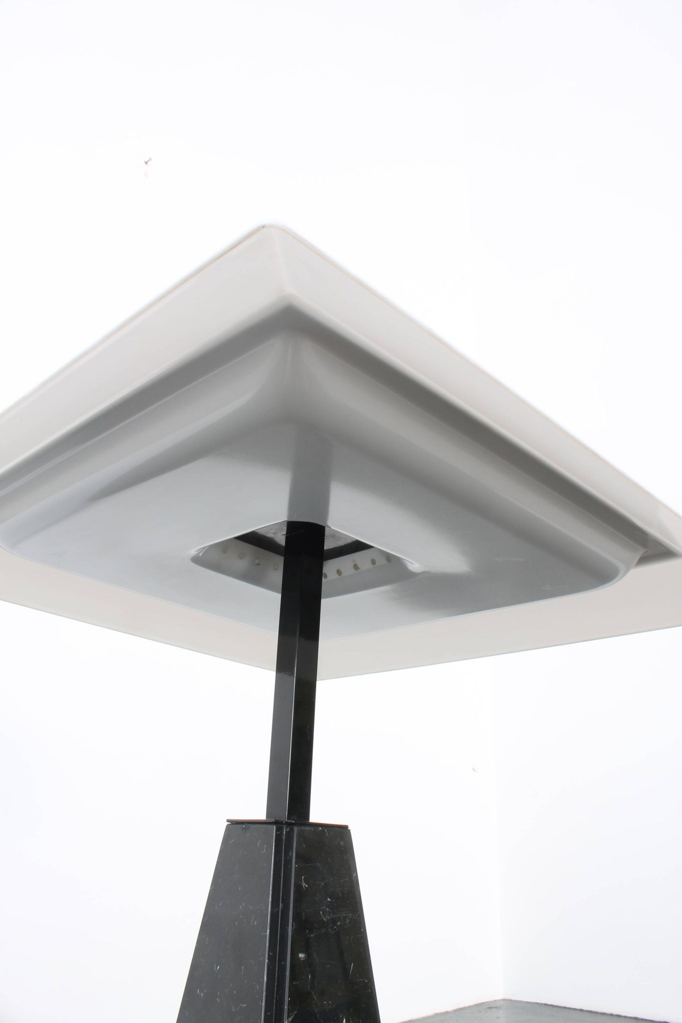 “Abat Jour” lamp by Cini Boeri / Arteluce
