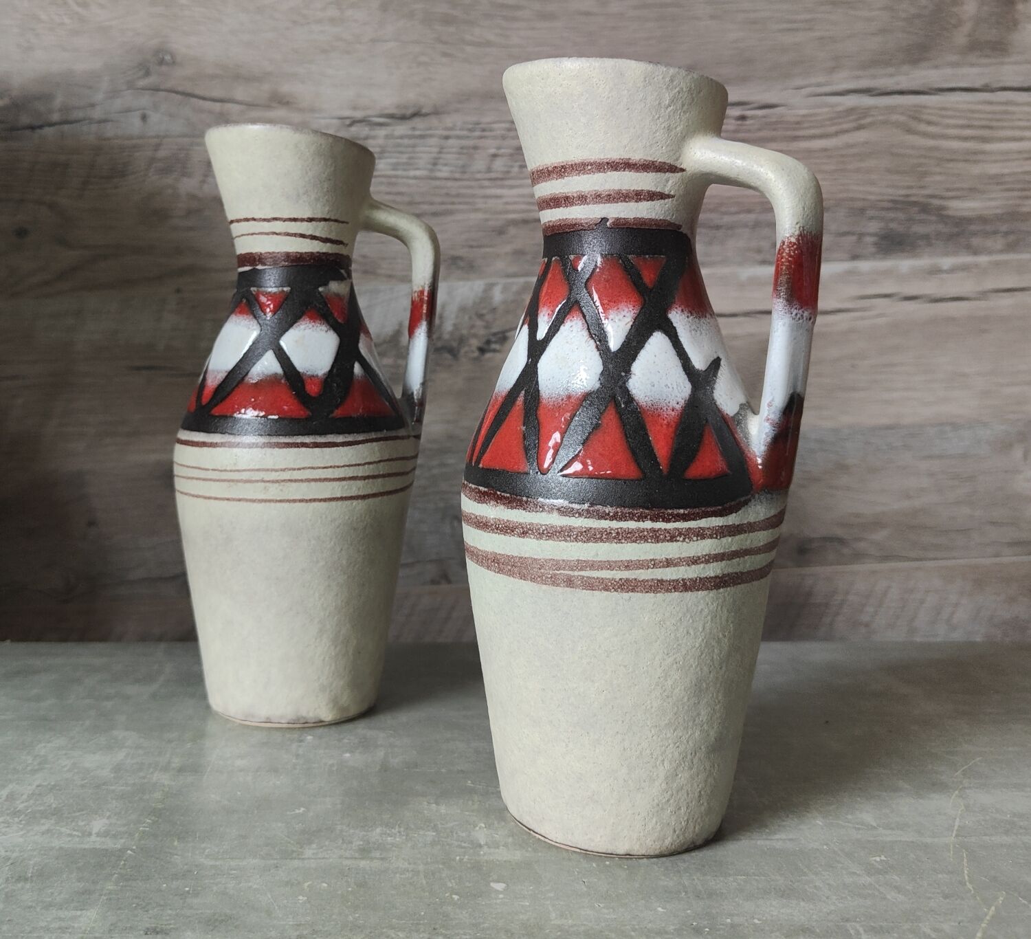 Pair of pitchers fat lava Germany