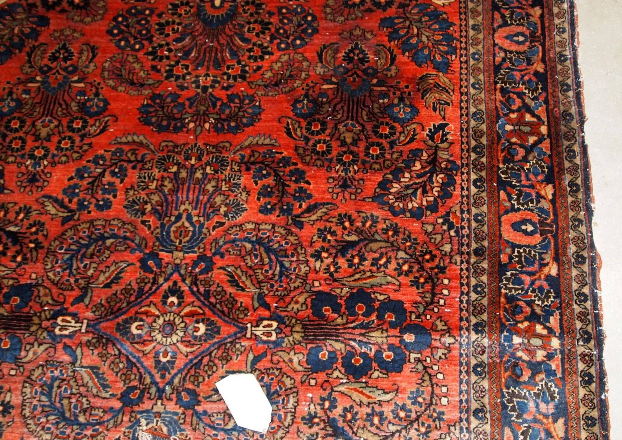 Handmade antique Persian Sarouk rug 4' x 6.4' (122cm x 195cm) 1920s - 1B790