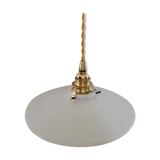 Smooth opaline suspension