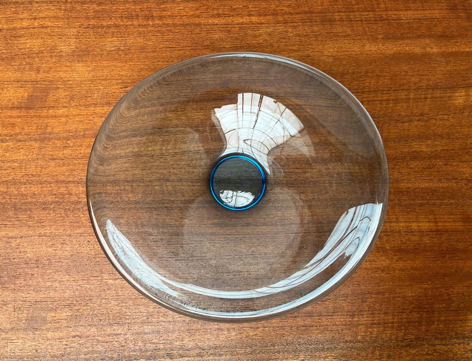 Art glass bowl from the Mid-Century Danish Thule series by Per Lütken for Holmegaard, 1960s.