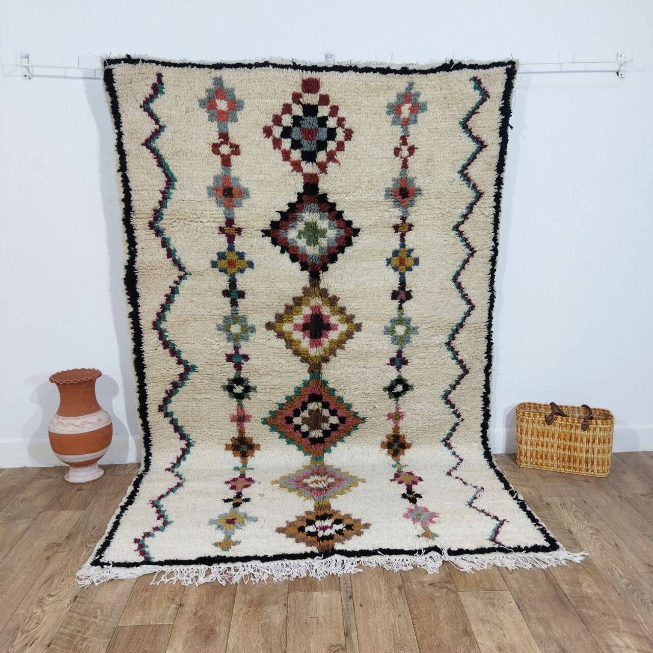 Handmade wool Berber rug 258x164 cm