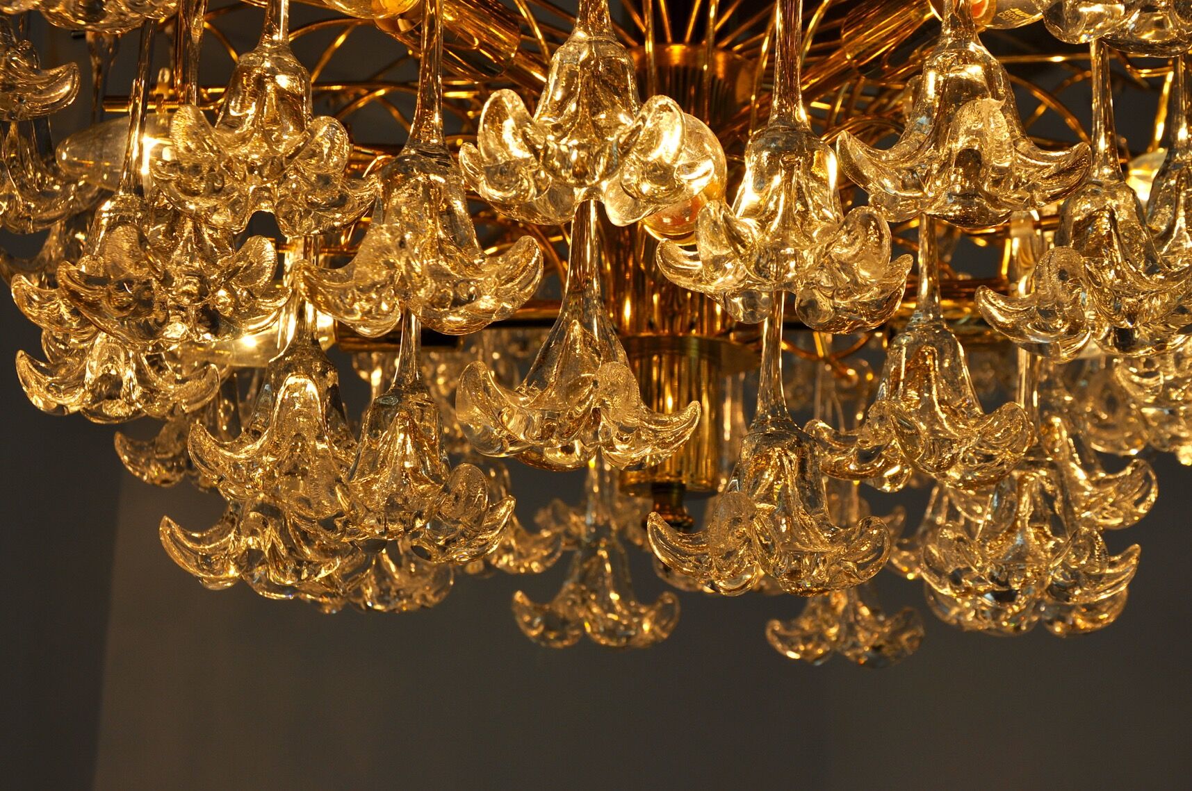 Lustre, 3 levels, crystal flowers, Italy 1970