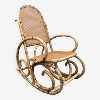 Fauteuil à bascule rotin et cannage