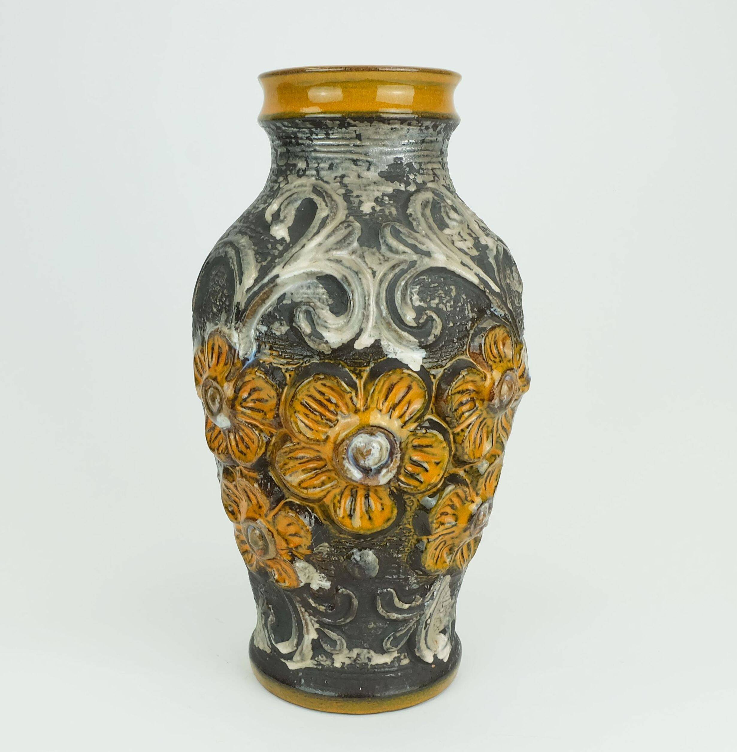 Mid century vase carstens model 7161-30 flower relief decor