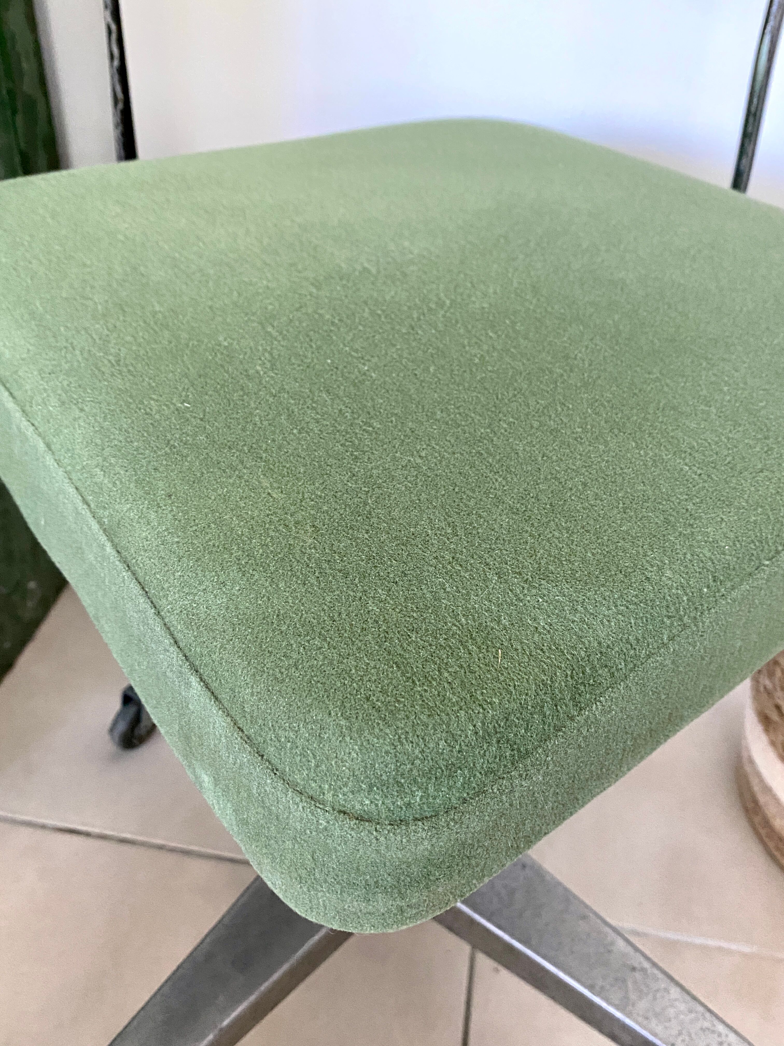 Ancienne chaise d'atelier industrielle