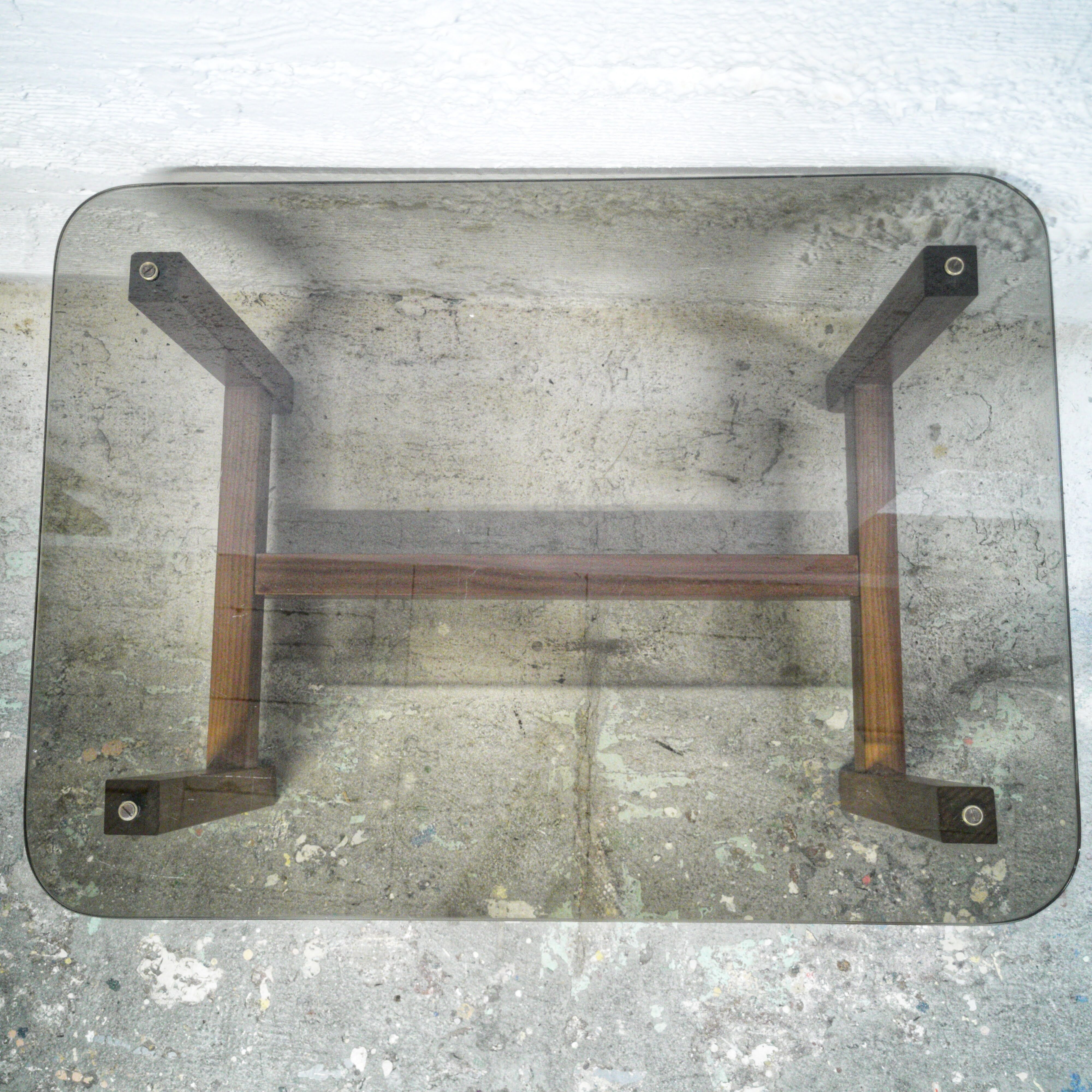 Table basse bois et verre fumé