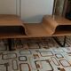 Table basse en bois cintré