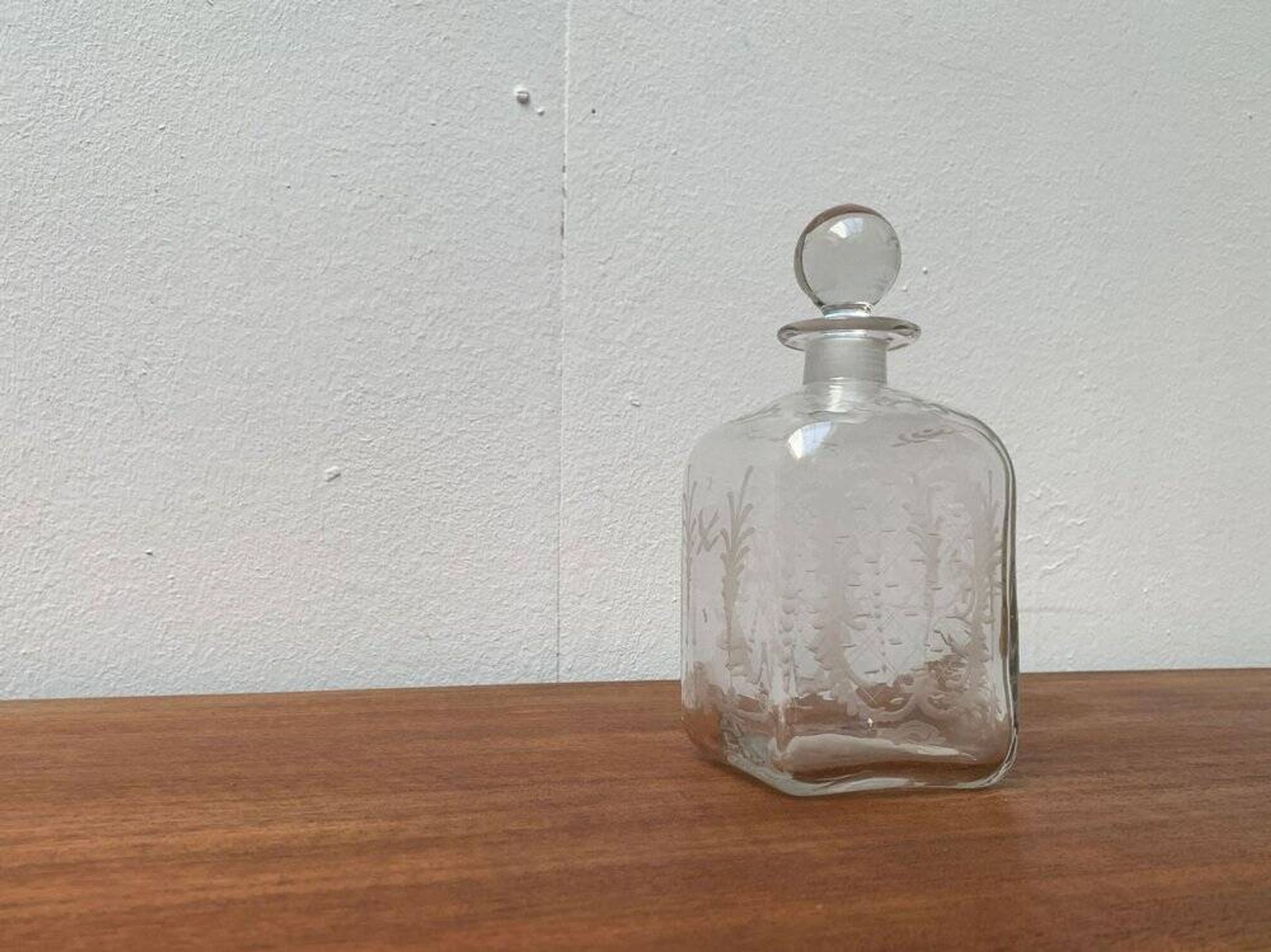 Bouteille en verre danoise vintage avec gravure