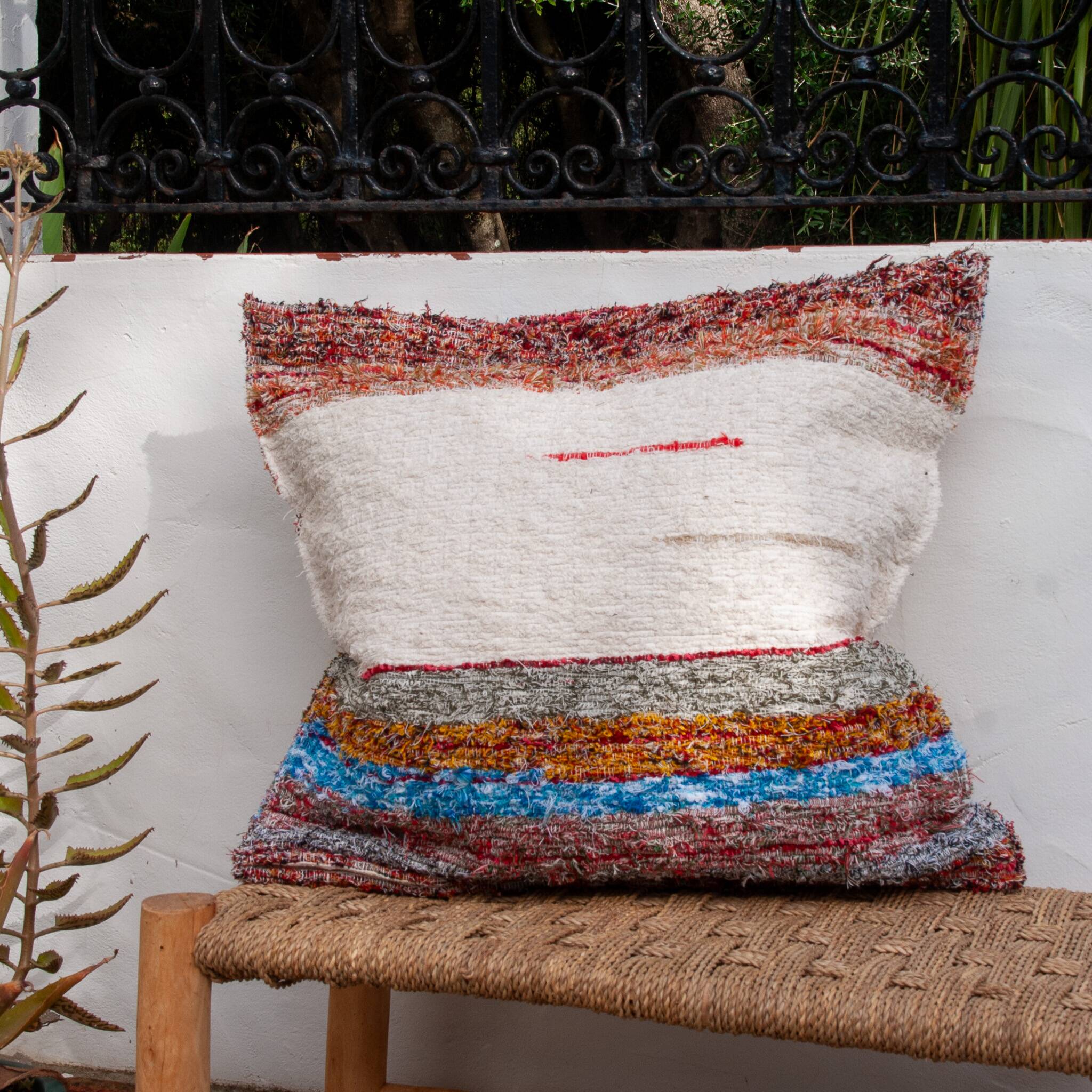 Hand-woven handmade cushion cover made from recycled cotton