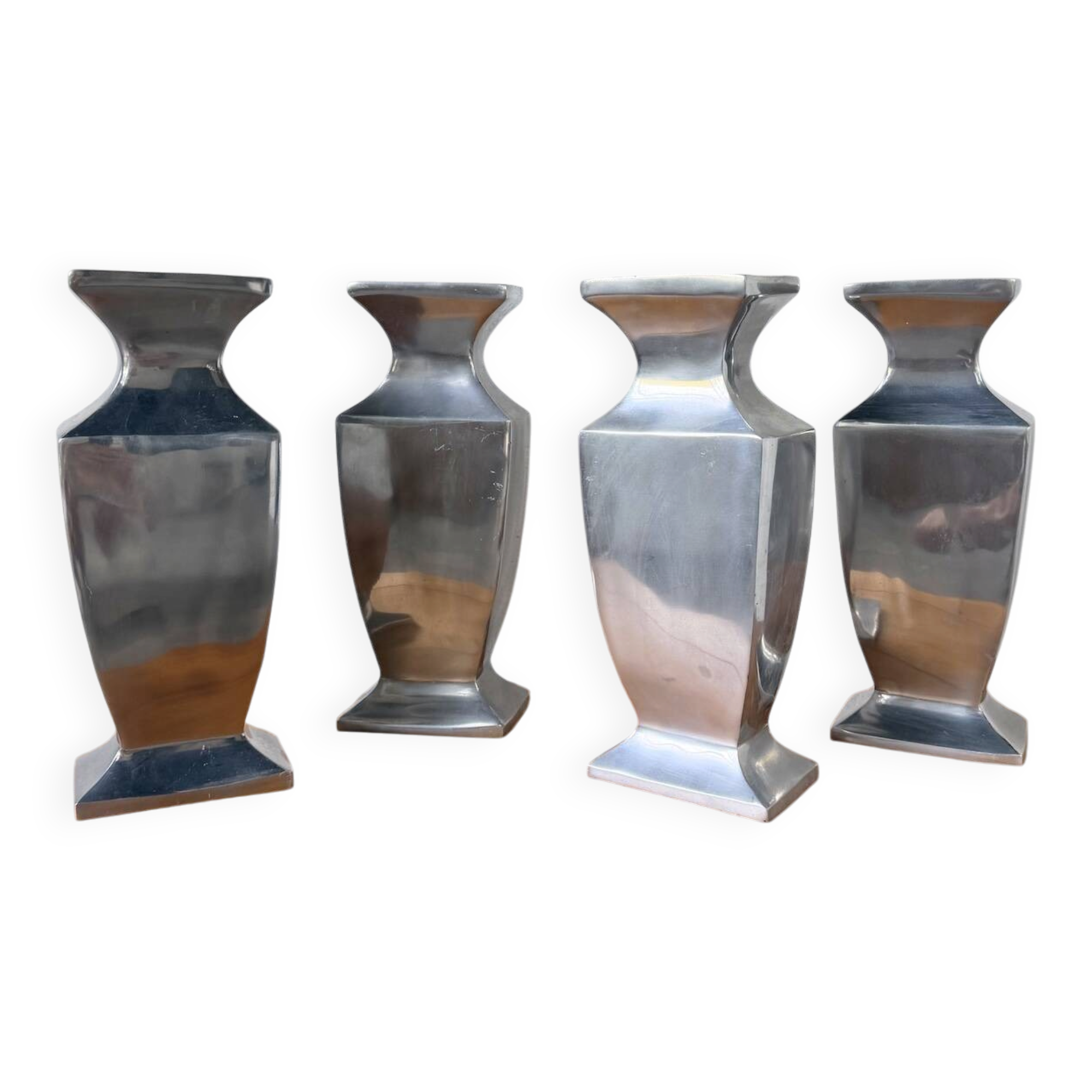 Set 4 vases en fonte d’aluminium