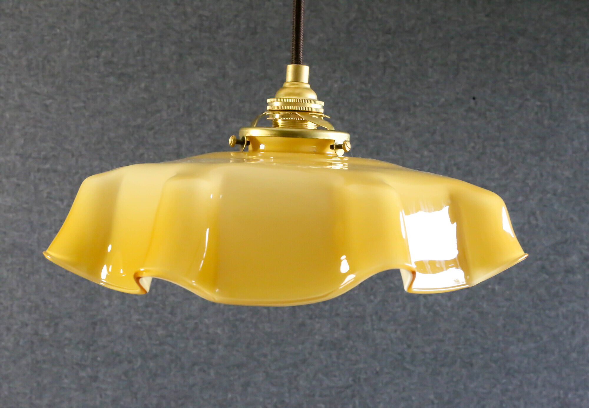 Old susmension in yellow and white opaline with cable and new douile - circa 1950
