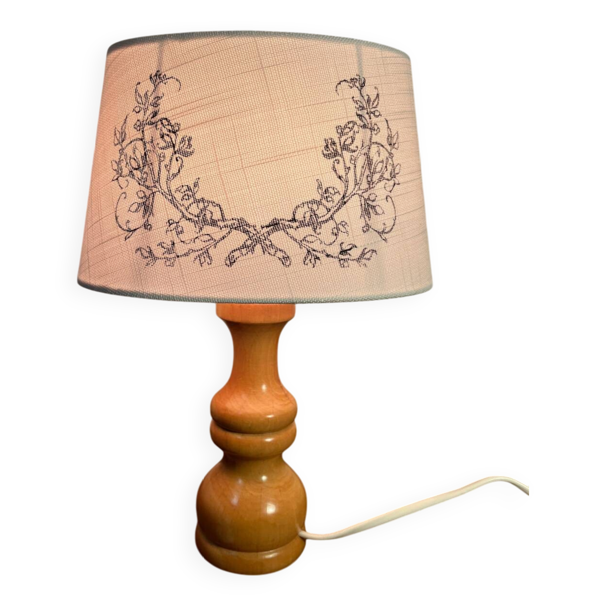 Small table lamp with natural wood base