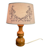 Small table lamp with natural wood base