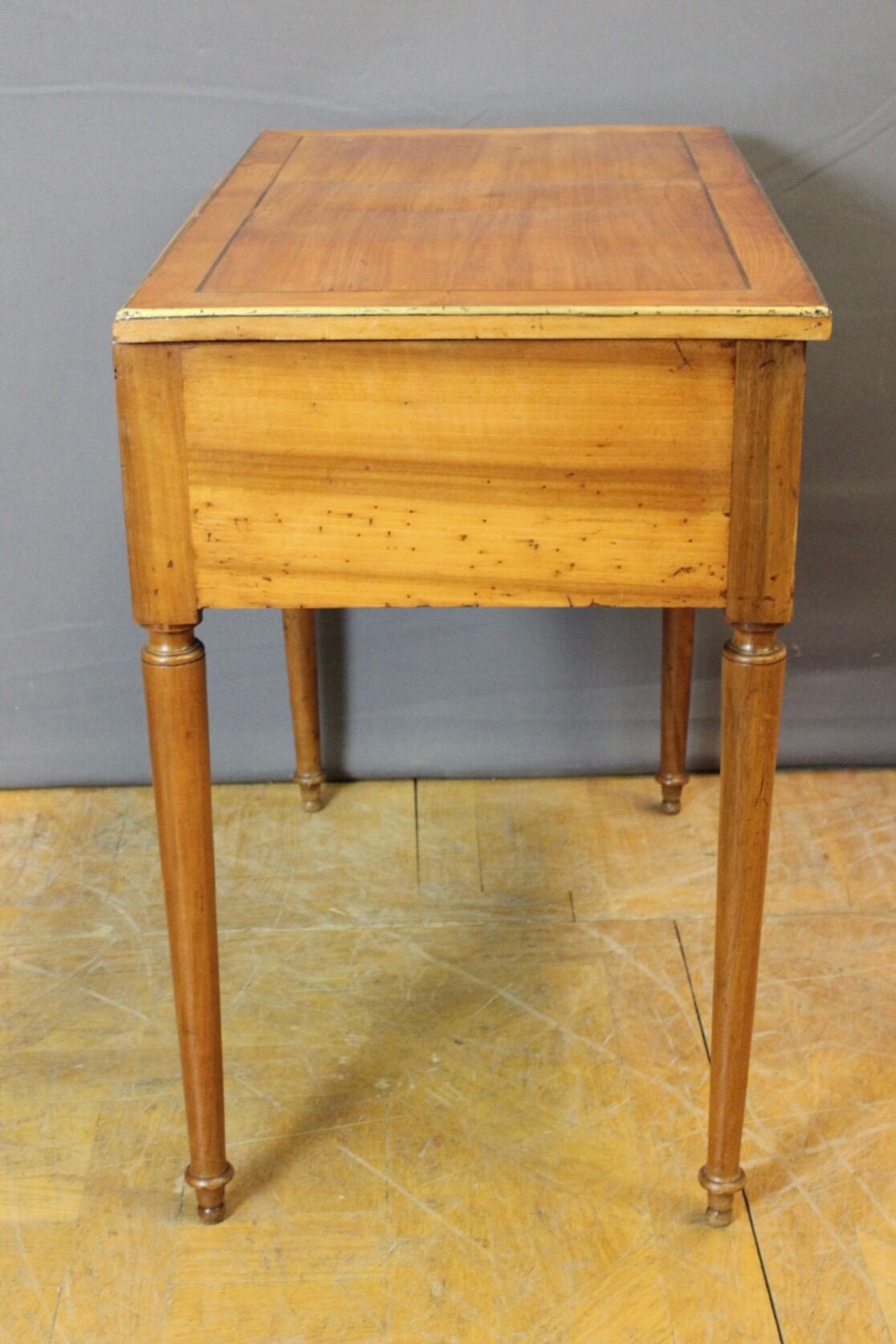Coiffeuse d'homme en Merisier  , époque Directoire