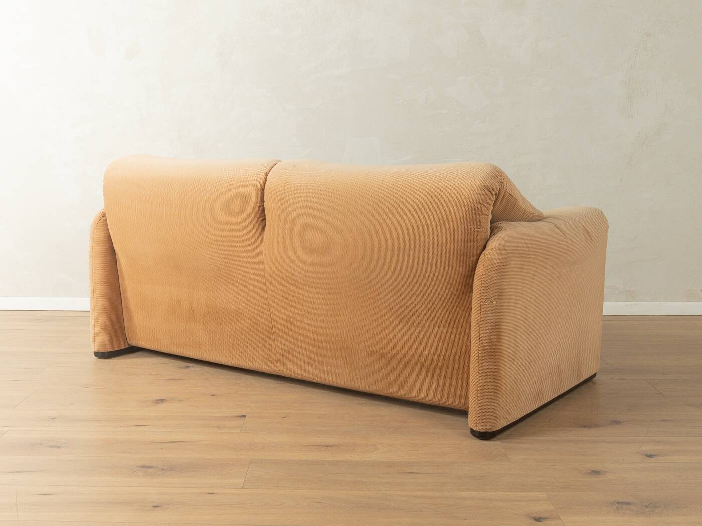 675 Maralunga sofa by Vico Magistretti for Cassina, 1970s