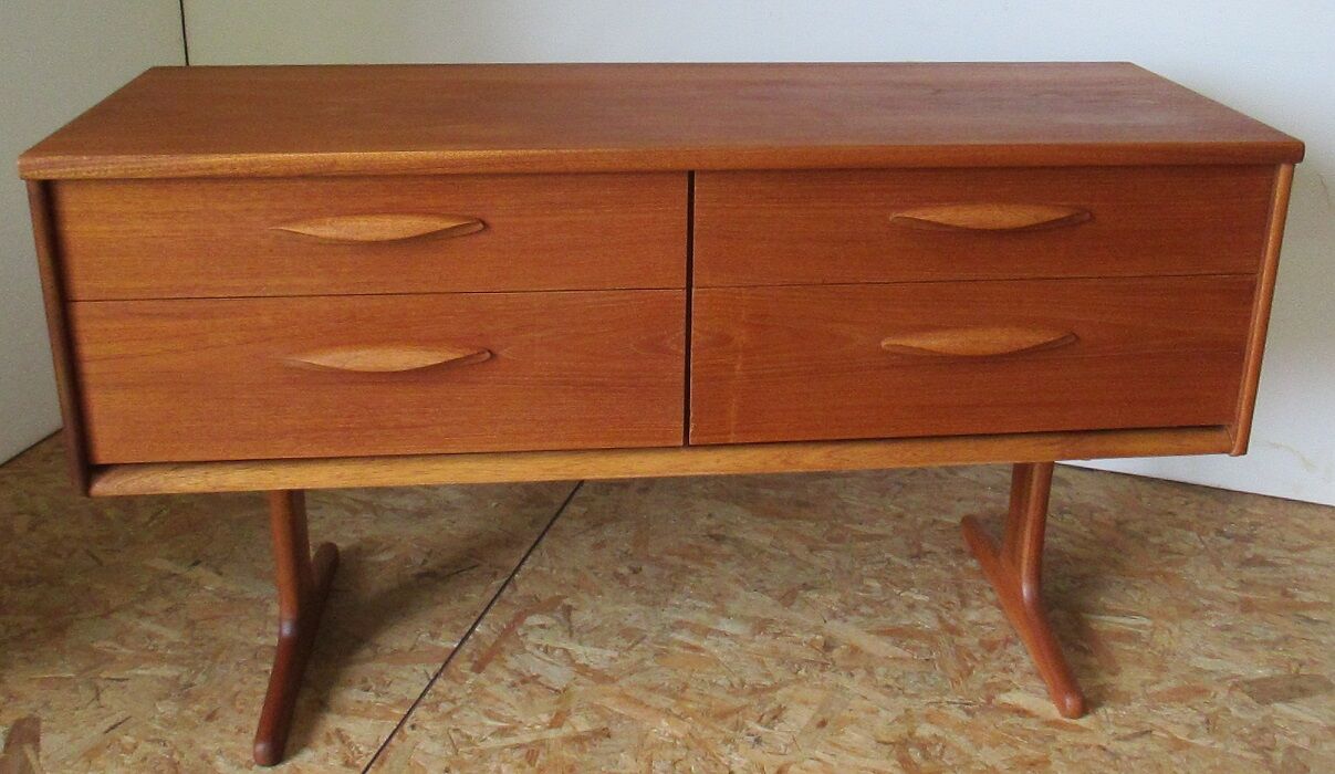 Dresser by F.Guille for Austin Suite