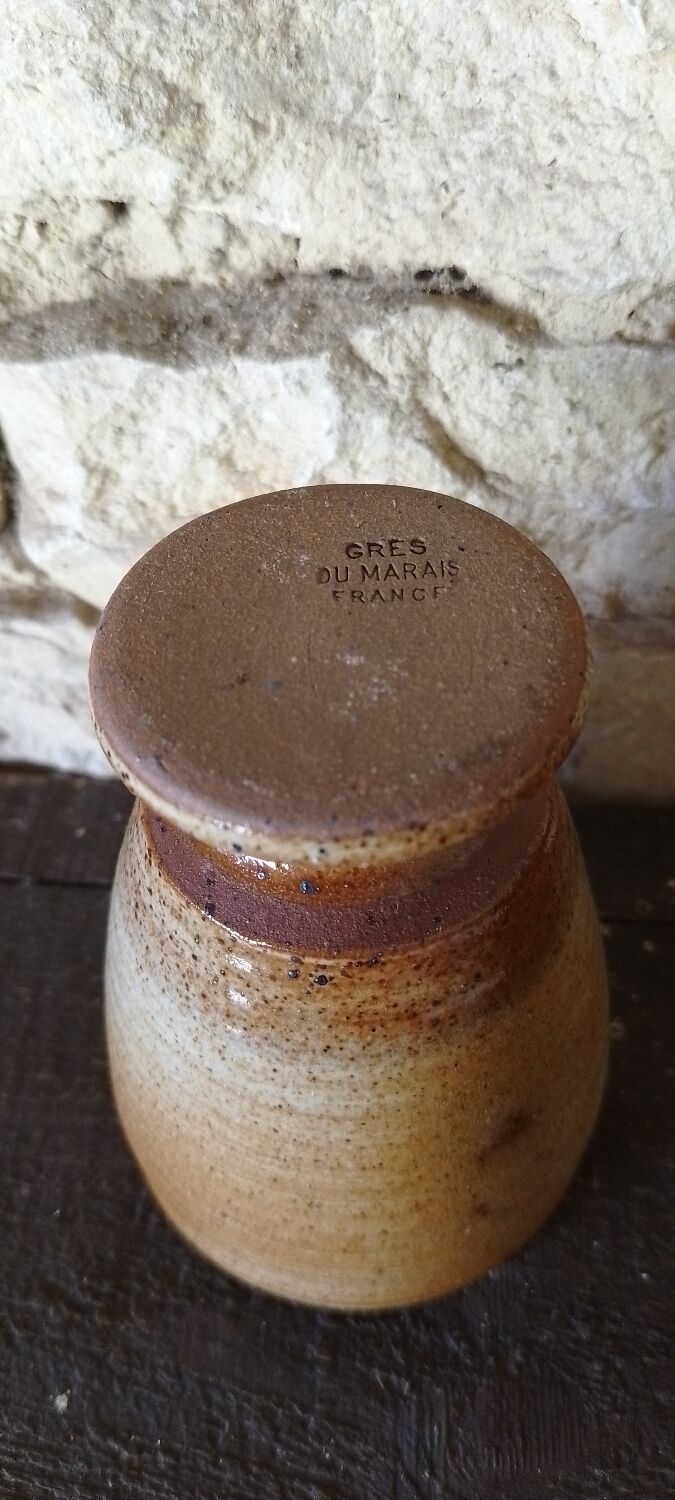 Marais Sandstone Glass