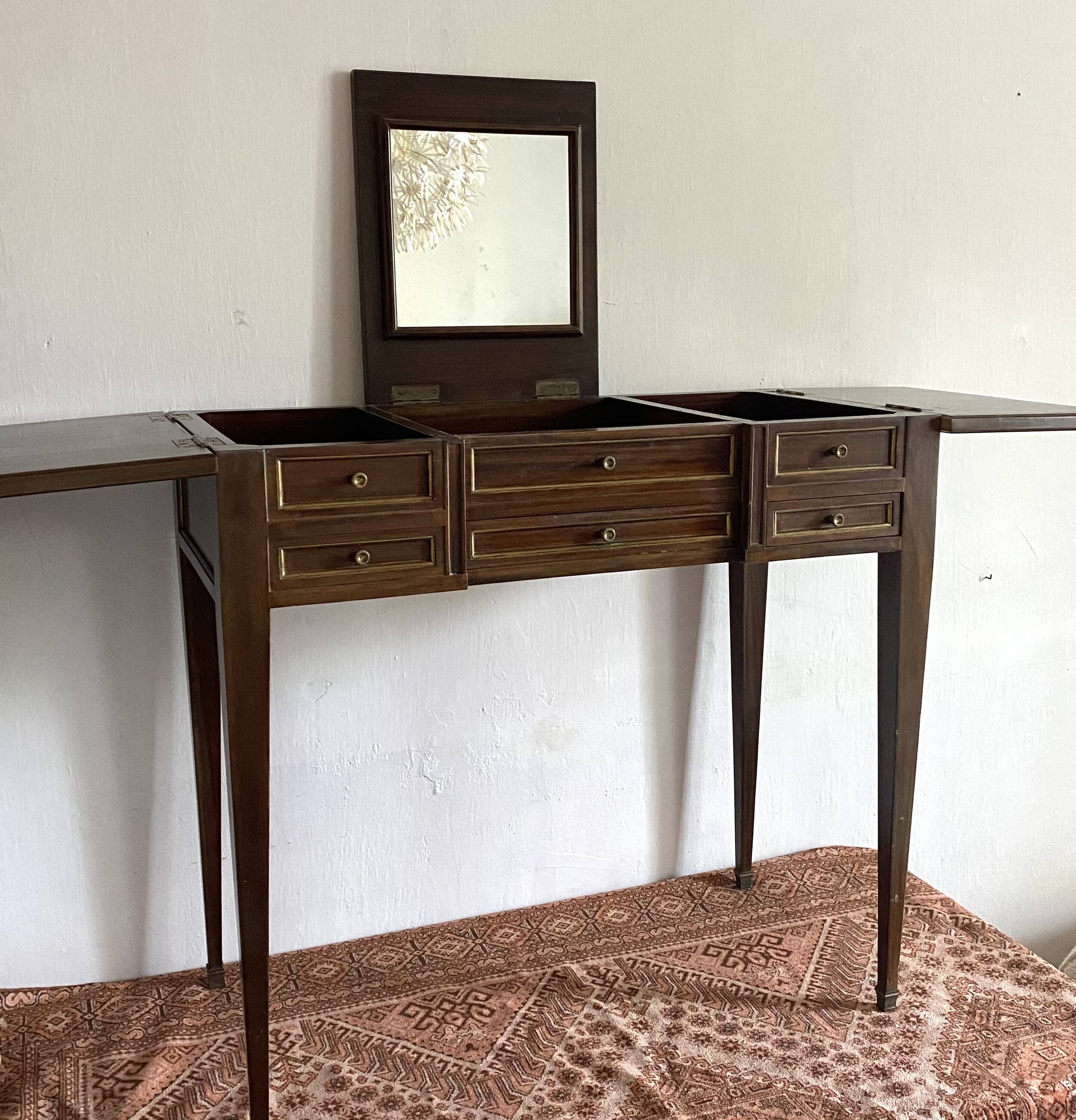 Dressing table, Louis XVI style mahogany side desk