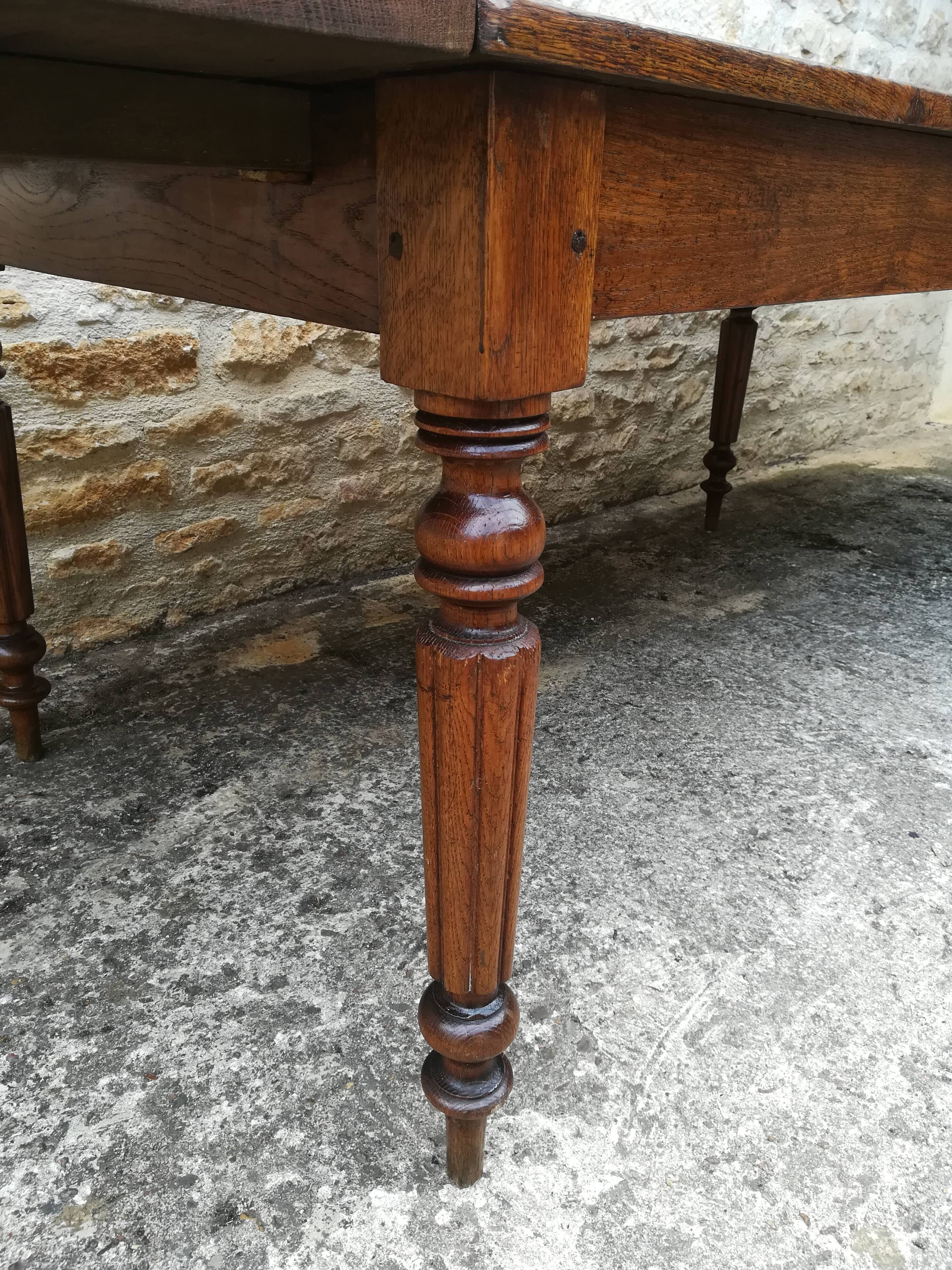 Oak farm table with two extensions