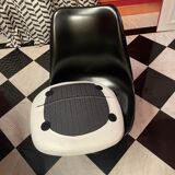 Tulip armless chairs by Eero Saarinen for Knoll