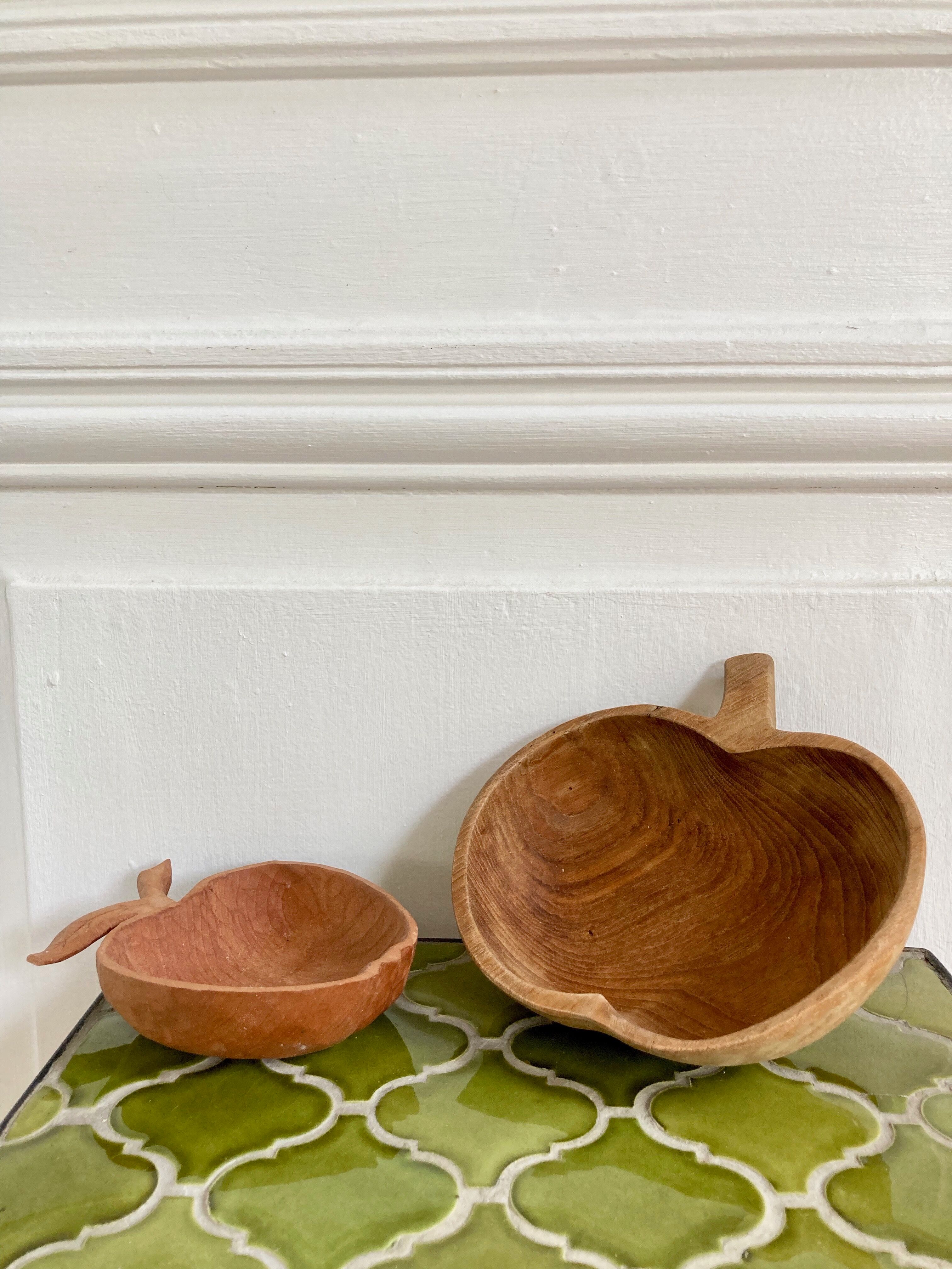 Wooden cups apples