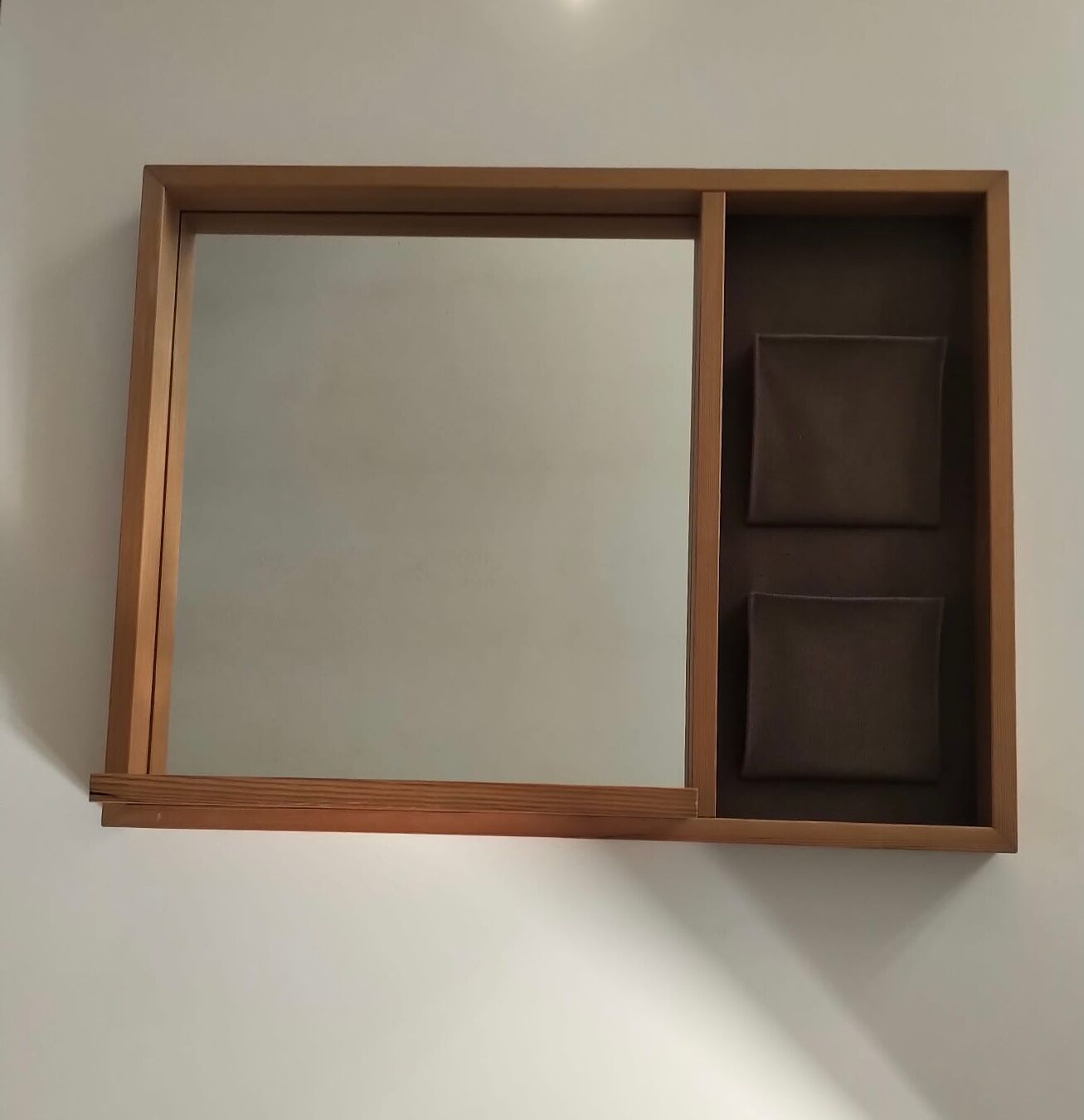 Mirror finnmirorr makisen Scandinavian vintage design in wood from the 70s