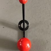 Porte-manteau rouge années 60