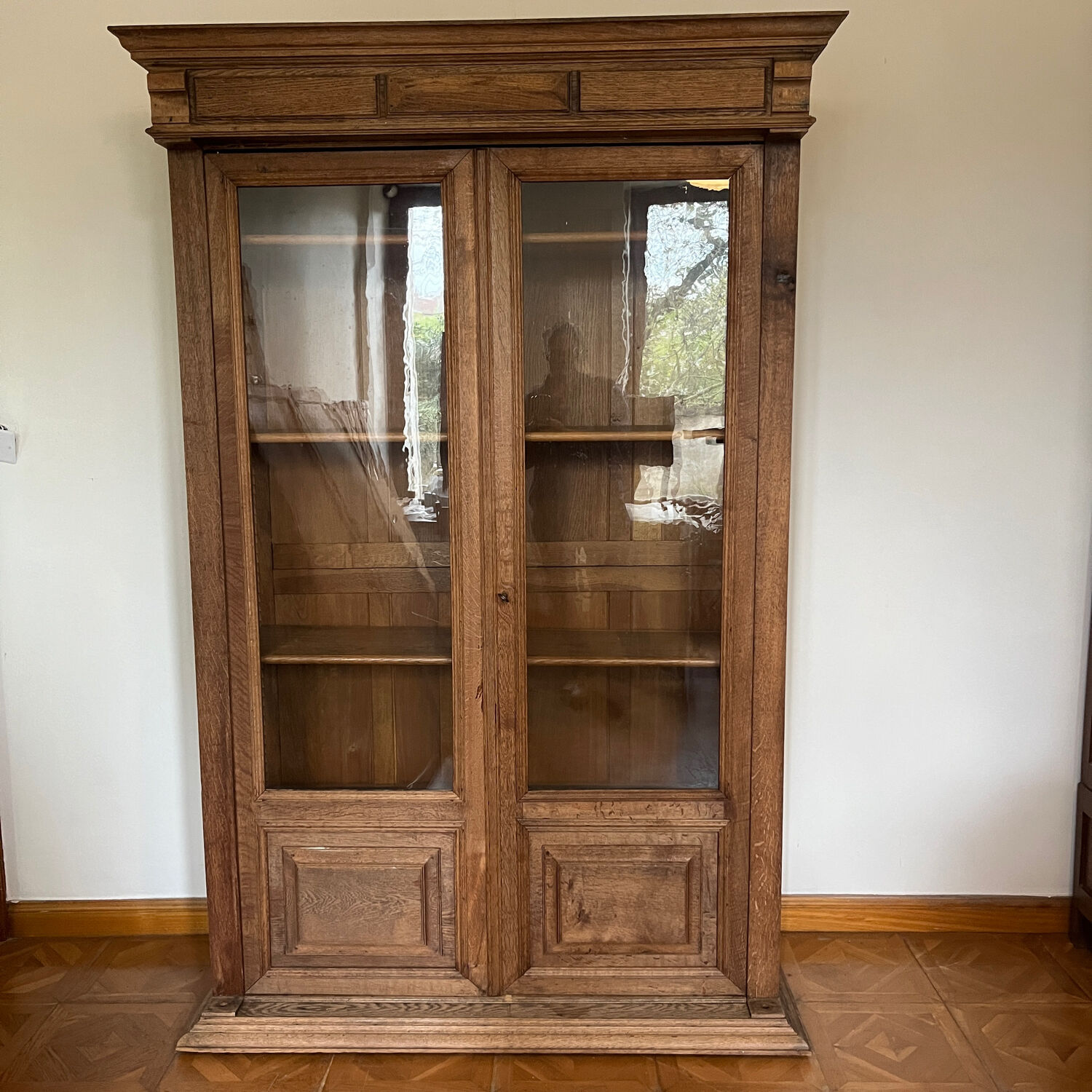 Raw wood glazed cabinet