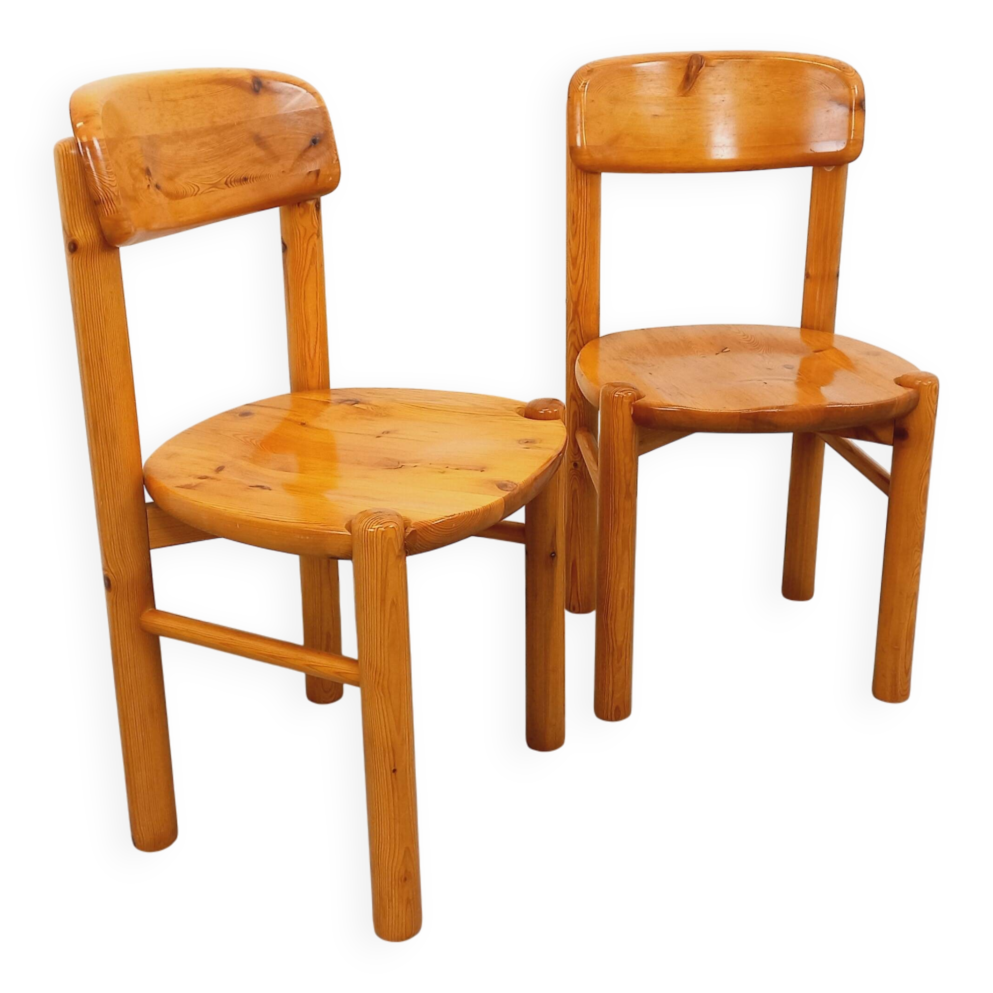 Set of 2 vintage Scandinavian chairs by Rainer Daumiller in pine from the 1960s.