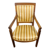 Fauteuil Directoire en hêtre or et tapisserie blanche France 19ème