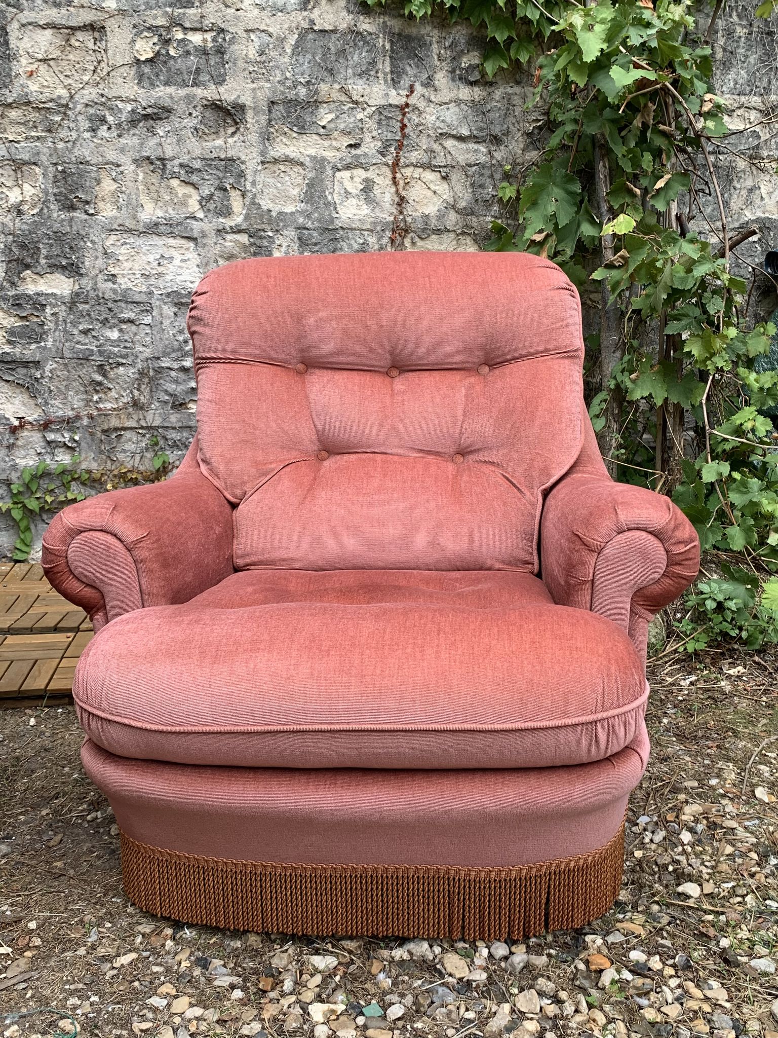 Pair of pink tufted velvet frog chairs 1970