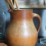 Pitcher Art-Populaire in ancient sandstone
