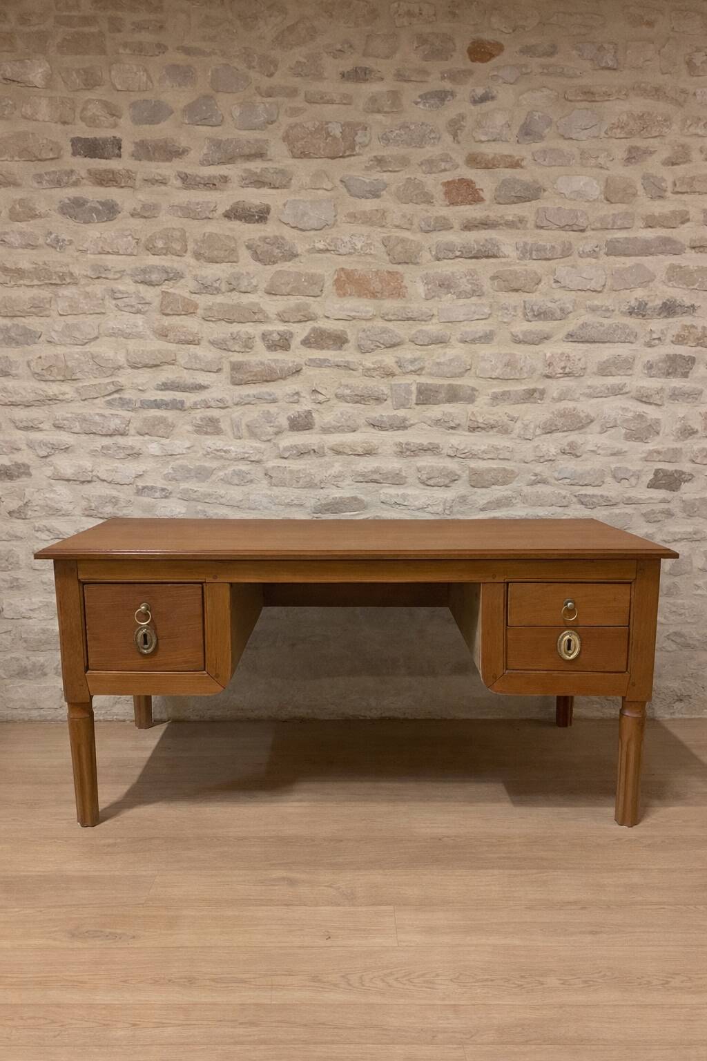 Solid wood coffee table with drawers – chic country style