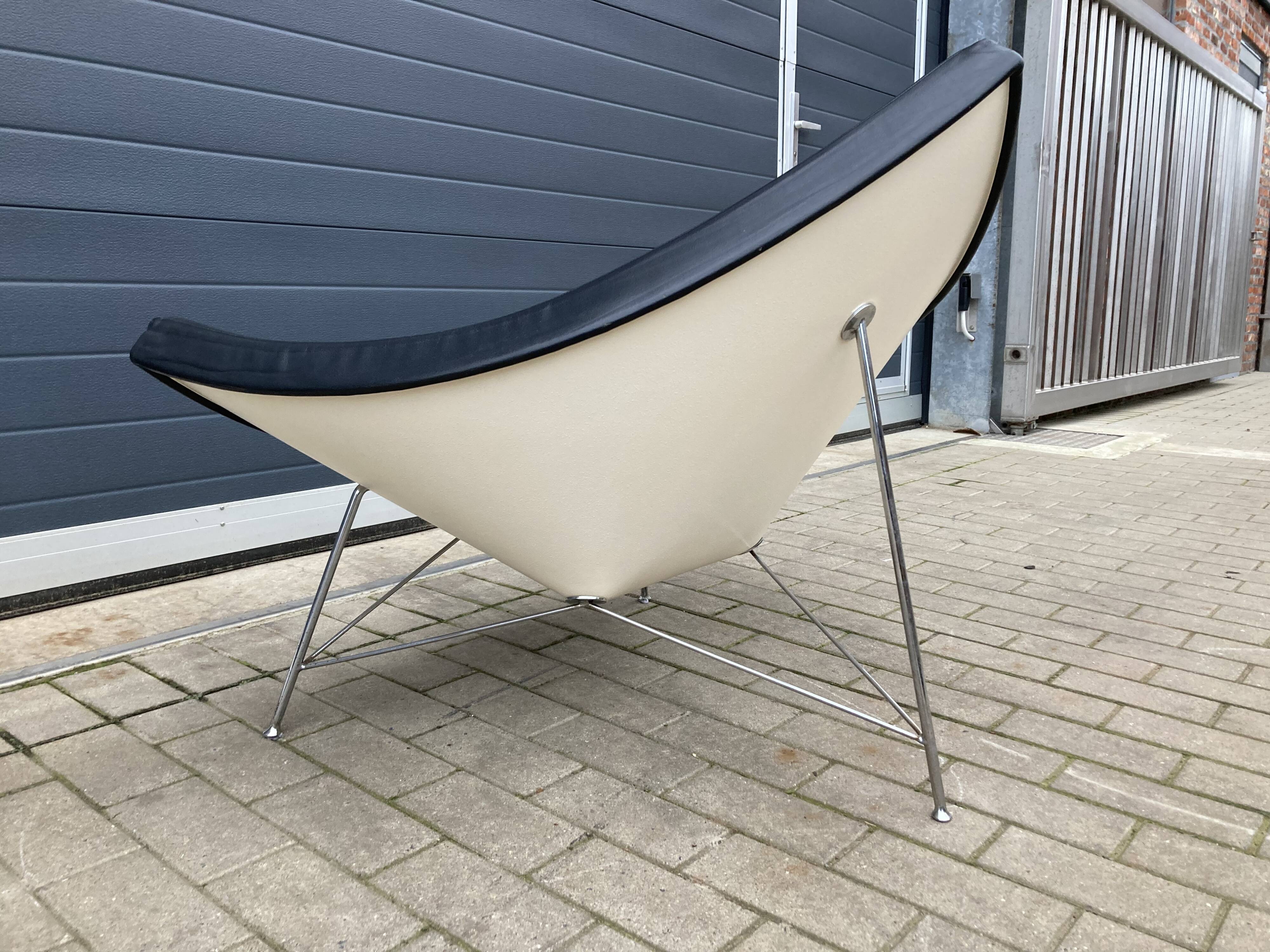 Vitra Coconut Chair de George Nelson, cuir noir