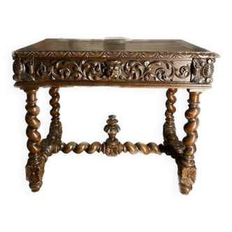 Table style Louis 13 en bois massif