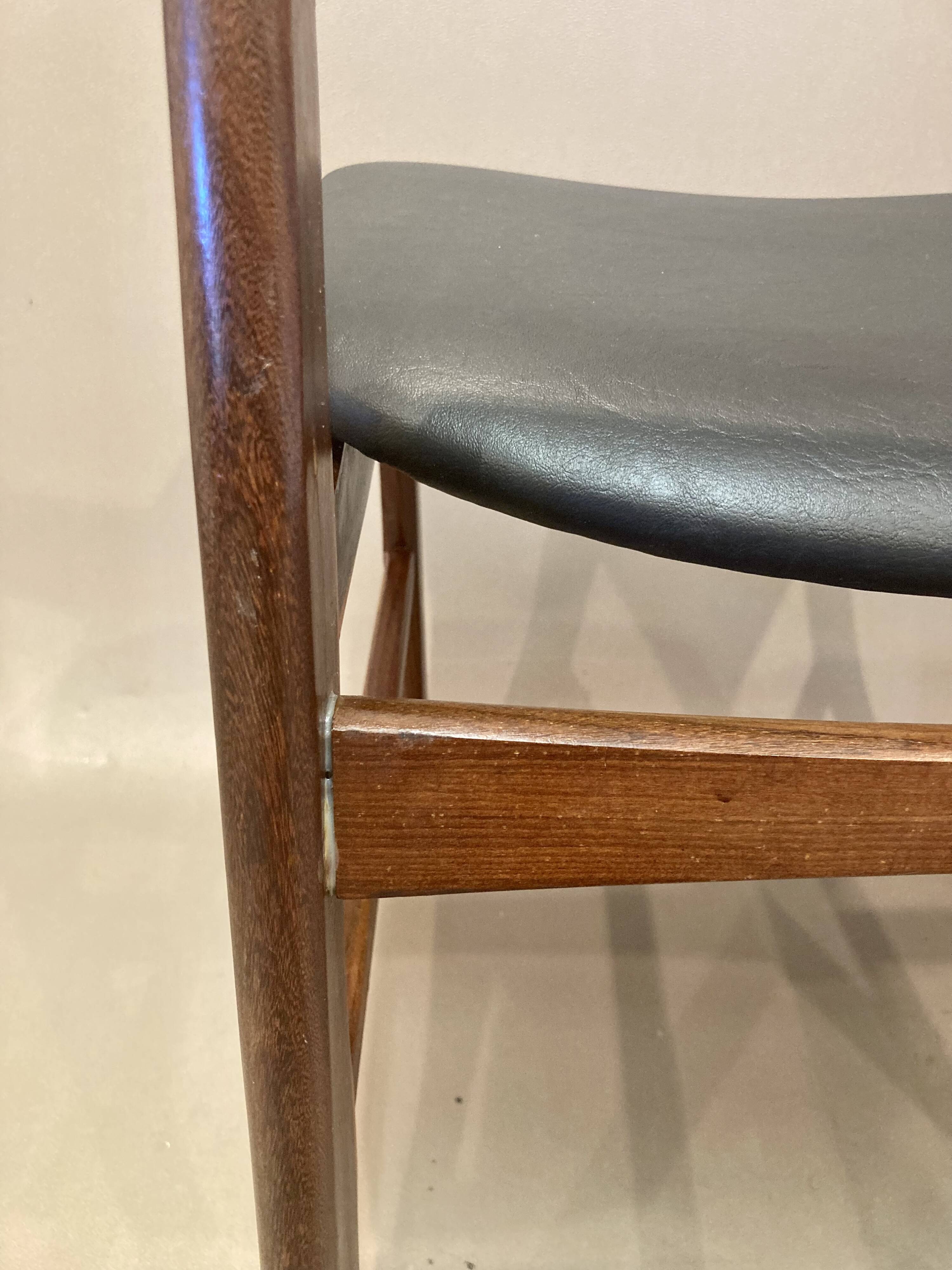 Set of 4 "Scandinavian design" chairs 1950