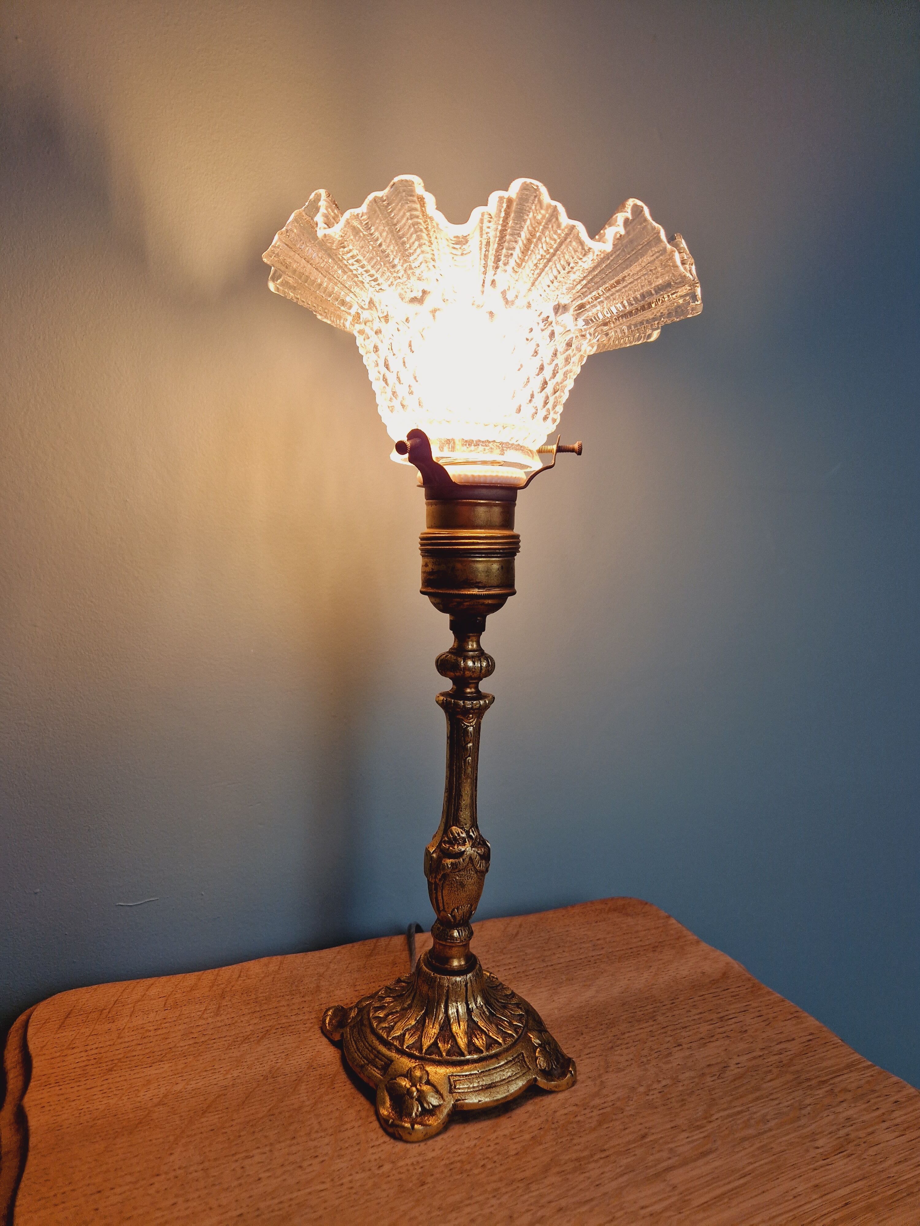 Table lamp in gilded bronze, late 19th / early 20th