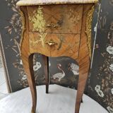 Table de chevet style Louis XV