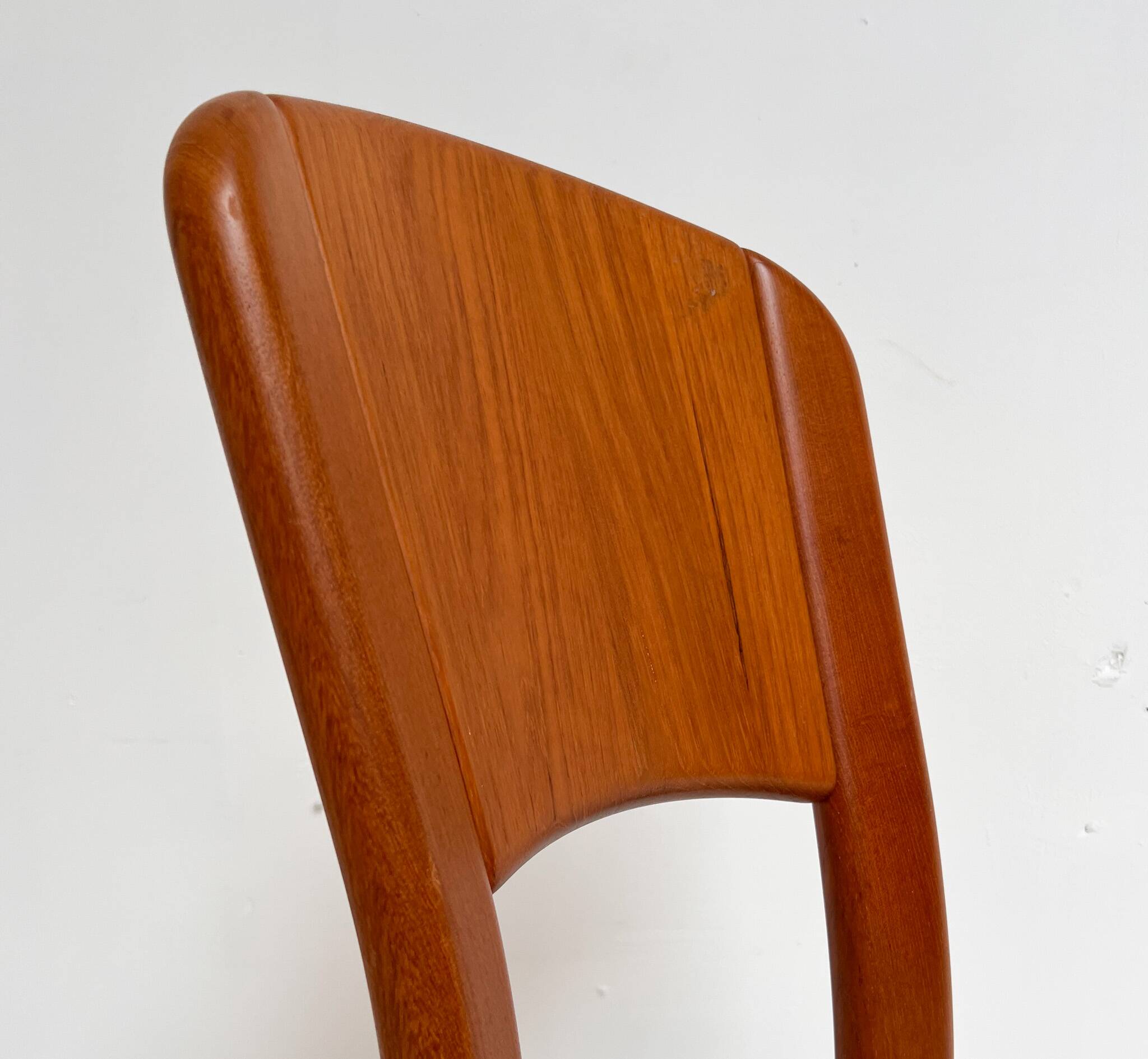 Set of 4 Danish design chairs by Gramrode from the 1970s