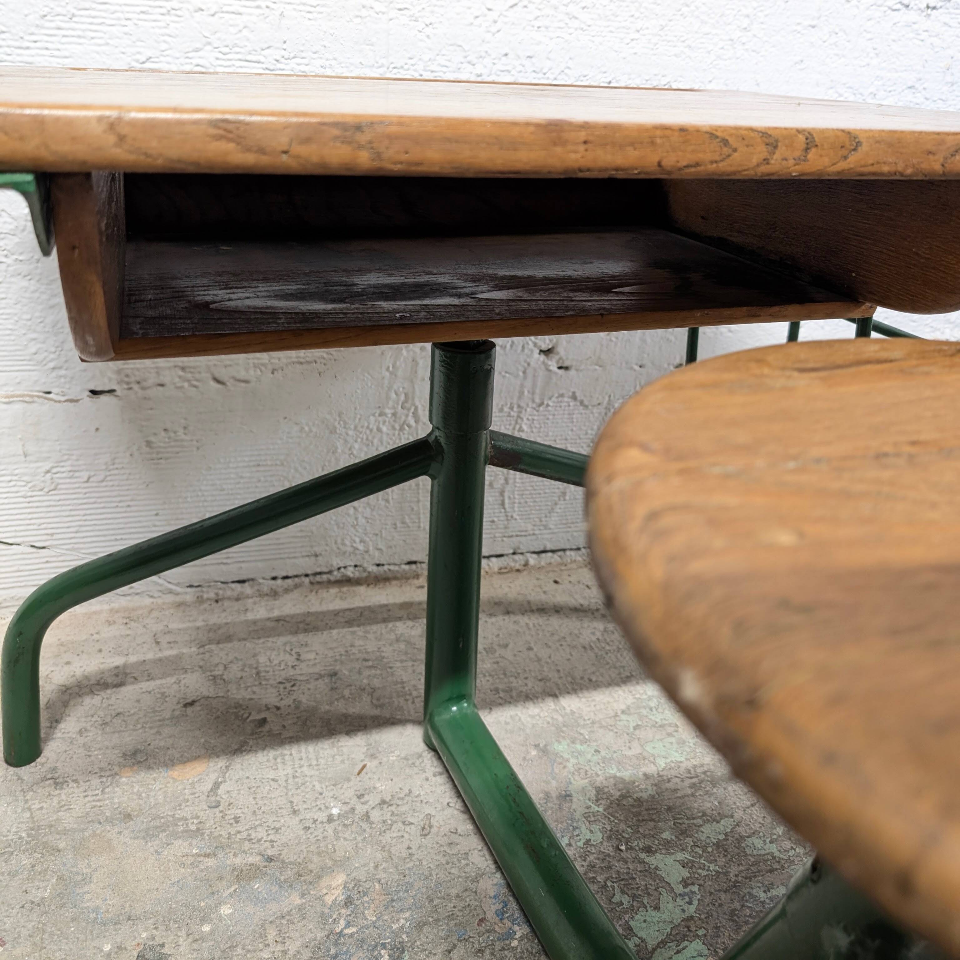 Vintage school desk – single-piece