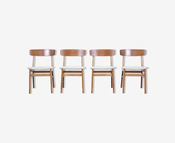Ensemble de quatre chaises
