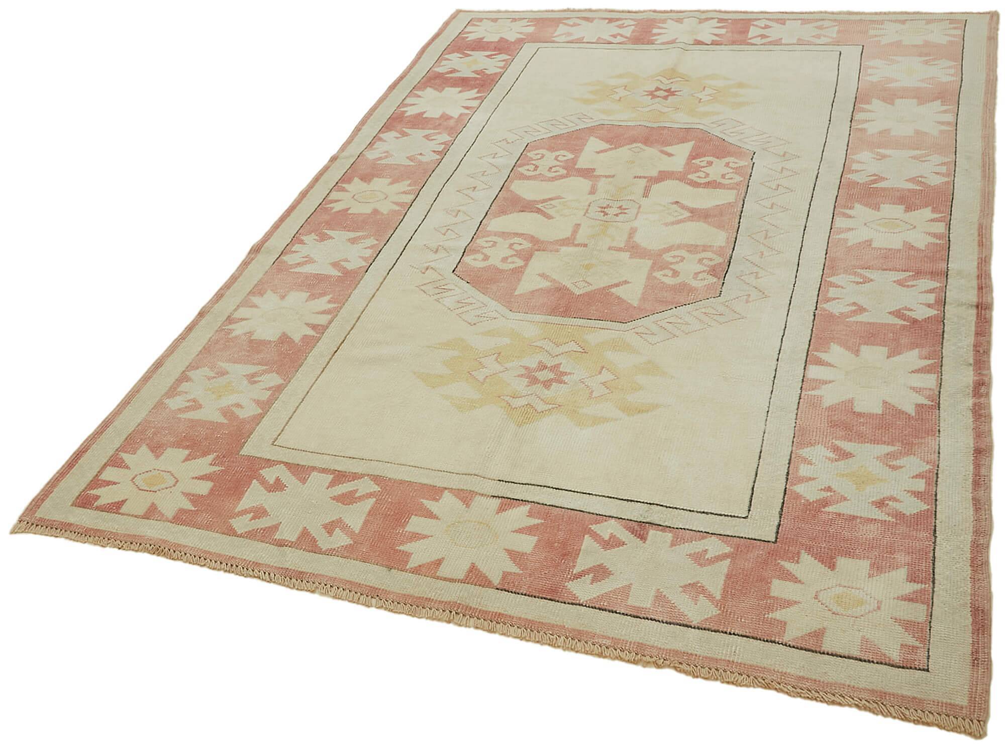 Turkish Vintage Anatolian Rug 162 cm x 244 cm
