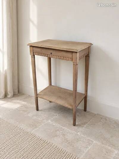 Occasional table / antique wooden dressing table with opening top