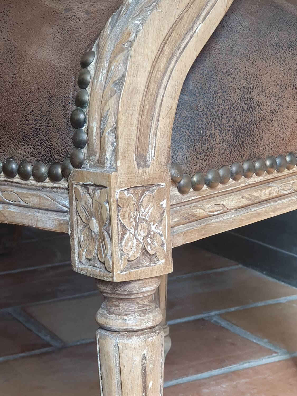 Baroque suede armchair