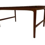 Table basse scandinave en teck massif par Yngvar Sandström - 1960